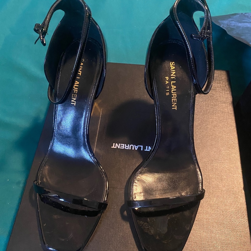 YSL size 8 for  $750